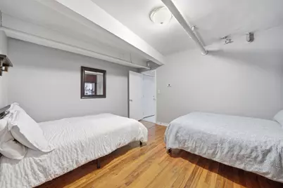 2443 W Lunt Avenue #GE, Chicago, IL 60645 - Photo 11