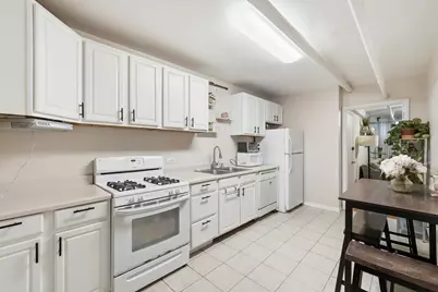 2443 W Lunt Avenue #GE, Chicago, IL 60645 - Photo 7