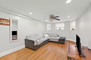 6301 N Richmond St, Chicago, IL 60659 - Photo 9