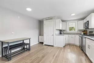 724 5th Ave, Belvidere, IL 61008 - Photo 9