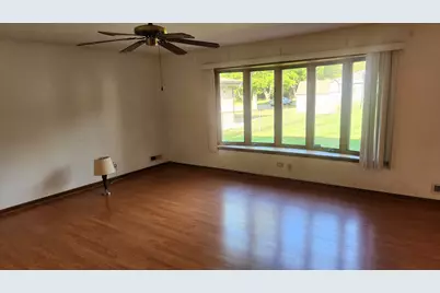143 S Pleasant Avenue, Bloomingdale, IL 60108 - Photo 5
