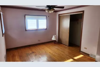 143 S Pleasant Avenue, Bloomingdale, IL 60108 - Photo 9