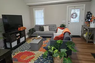 112 E Main St, Plano, IL 60545 - Photo 7