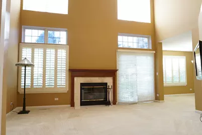 172 Crescent Lane, Schaumburg, IL 60193 - Photo 3