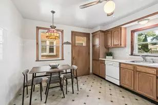 7920 Kenneth Ave, Skokie, IL 60076 - Photo 13