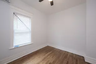 7653 S St Lawrence Ave, Chicago, IL 60619 - Photo 11
