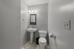1455 W Rascher Ave, Chicago, IL 60640 - Photo 17