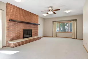 300 S Jackson St, Flanagan, IL 61740 - Photo 13