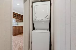 300 S Jackson St, Flanagan, IL 61740 - Photo 25