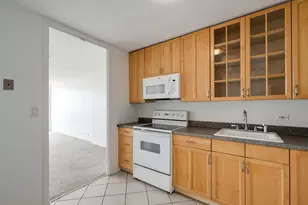 1660 N La Salle Dr, Chicago, IL 60614 - Photo 13