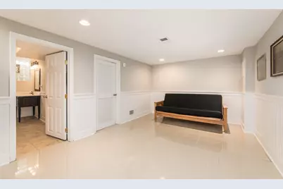 7807 W Summerdale Avenue, Chicago, IL 60656 - Photo 11