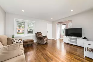 7807 W Summerdale Ave, Chicago, IL 60656 - Photo 3
