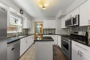 207 S Wilmette Ave, Westmont, IL 60559 - Photo 5