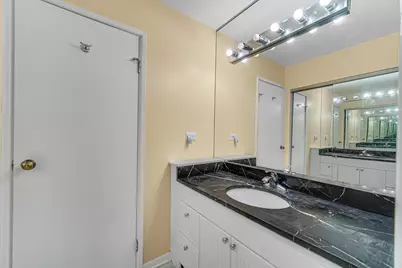 368 Dogwood Terrace, Buffalo Grove, IL 60089 - Photo 17
