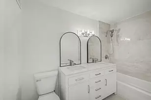 5740 N Sheridan Rd, Chicago, IL 60660 - Photo 17