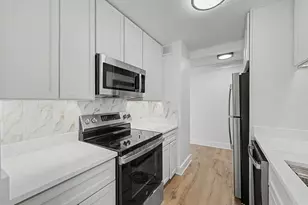 5740 N Sheridan Rd, Chicago, IL 60660 - Photo 11