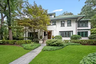 2855 Sheridan Pl, Evanston, IL 60201 - Photo 1