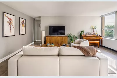 2626 N Lakeview Avenue #604, Chicago, IL 60614 - Photo 5