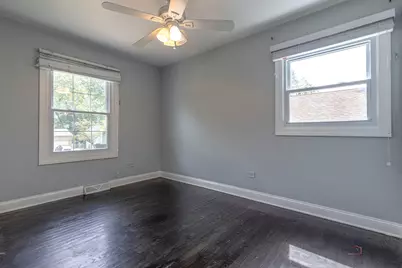 690 Macarthur Drive, Buffalo Grove, IL 60089 - Photo 15