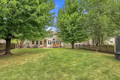 3331 Montgomery Drive, Lake in the Hills, IL 60156 - Photo 39