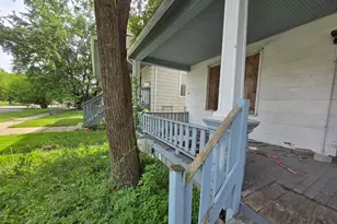 11940 S Wallace St, Chicago, IL 60628 - Photo 3