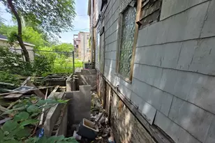 11940 S Wallace St, Chicago, IL 60628 - Photo 7