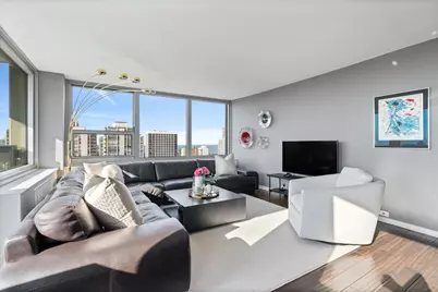 1255 N Sandburg Terrace #2611E, Chicago, IL 60610 - Photo 3