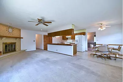 132 S Staffire Drives, Schaumburg, IL 60193 - Photo 23