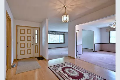 132 S Staffire Drives, Schaumburg, IL 60193 - Photo 13