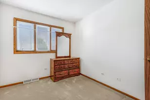 3615 N Pacific Ave, Chicago, IL 60634 - Photo 15