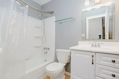 5112 W Greenbrier Drive, McHenry, IL 60050 - Photo 9
