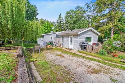 6N872 Fox River Avenue, Saint Charles, IL 60174 - Photo 1