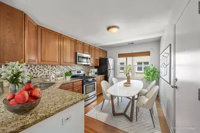 6421 N Damen Avenue #2W, Chicago, IL 60645 - Photo 9