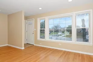 155 W 81st St, Chicago, IL 60620 - Photo 3
