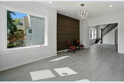 7948 S Colfax Avenue, Chicago, IL 60617 - Photo 5