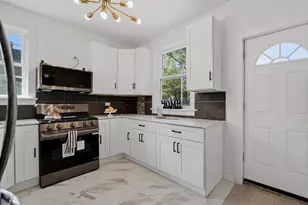 7948 S Colfax Ave, Chicago, IL 60617 - Photo 15