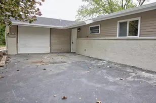 153 W Briarcliff Rd, Bolingbrook, IL 60440 - Photo 3