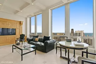 55 E Erie St, Chicago, IL 60610 - Photo 17