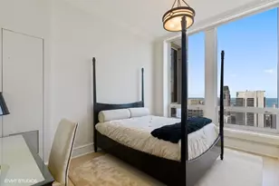 55 E Erie St, Chicago, IL 60610 - Photo 33