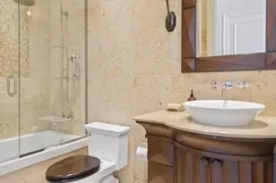 55 E Erie St, Chicago, IL 60610 - Photo 33