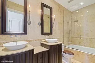 55 E Erie St, Chicago, IL 60610 - Photo 35