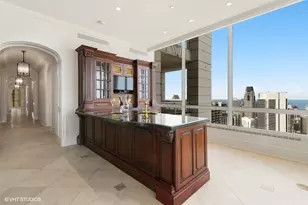 55 E Erie St, Chicago, IL 60610 - Photo 9
