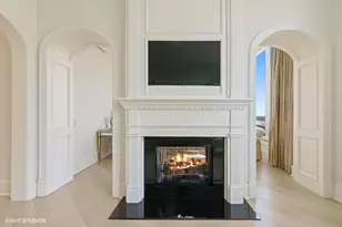 55 E Erie St, Chicago, IL 60610 - Photo 25