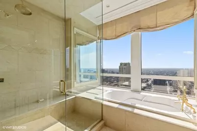 55 E Erie Street #5302, Chicago, IL 60610 - Photo 29
