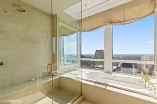 55 E Erie St, Chicago, IL 60610 - Photo 29