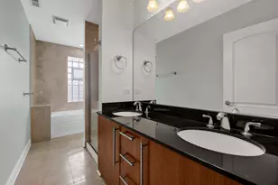 3408 W Sunnyside Ave, Chicago, IL 60625 - Photo 15