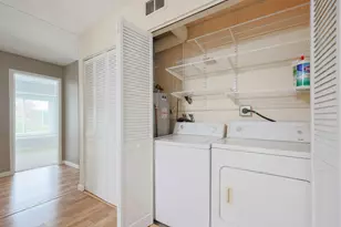 2003 Sudbury Dr, Hoffman Estates, IL 60169 - Photo 39