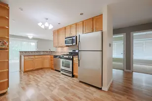 2003 Sudbury Dr, Hoffman Estates, IL 60169 - Photo 25