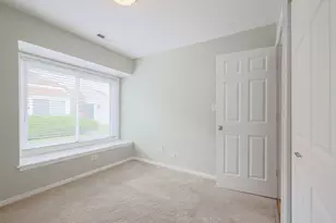 2003 Sudbury Dr, Hoffman Estates, IL 60169 - Photo 37
