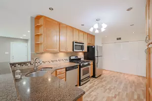 2003 Sudbury Dr, Hoffman Estates, IL 60169 - Photo 21